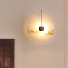 Wandgemonteerde LED-lamp in alabasterafwerking