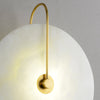 Wandgemonteerde LED-lamp in alabasterafwerking