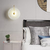 Wandgemonteerde LED-lamp in alabasterafwerking
