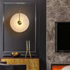 Wandgemonteerde LED-lamp in alabasterafwerking