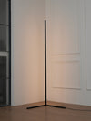 Slanke LED Vloerlamp met Minimalistisch Ontwerp