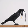 Raven-geïnspireerde hars tafellamp