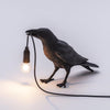 Raven-geïnspireerde hars tafellamp