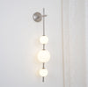Vertical Globe Wandlamp