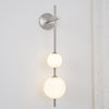 Vertical Globe Wandlamp